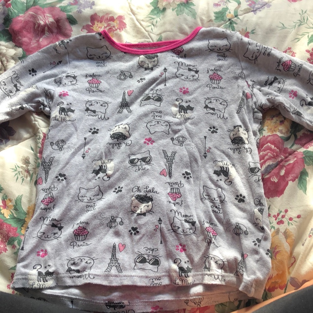 Cute long sleeve cat shirt size 7/8 in kids